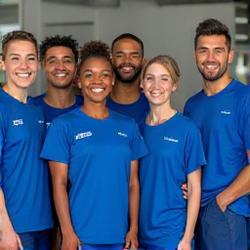 Equipo de entrenadores y staff de Marea Gim